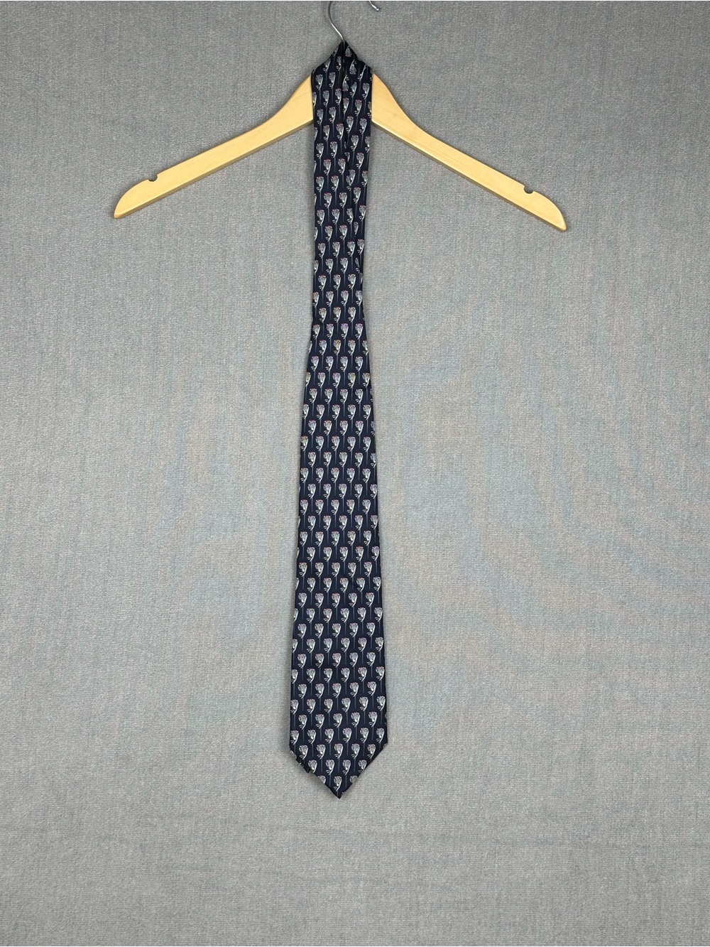 Museum Artifacts All Silk Golf Neck Tie